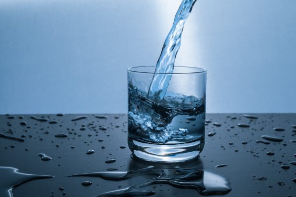 water, glass, drops-2296444.jpg